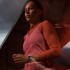 Apple Watch Series 9 GPS + Cellular 41mm Starlight Aluminium Case with Starlight Sport Loop